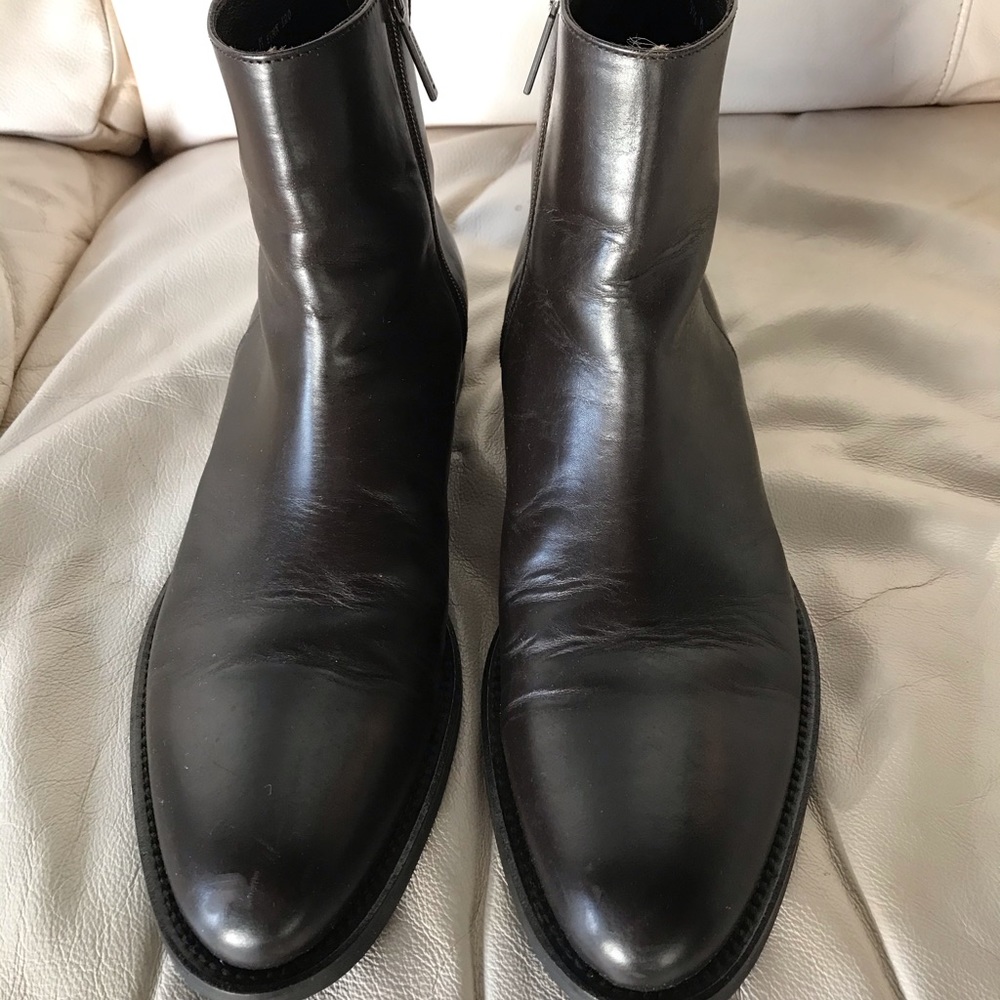 Donald J.  Pliner “Eink”  Men’s Boots.